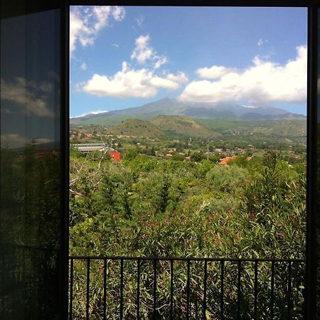 Villa Bonaccorso - Antica E Maestosa Villa Con Piscina Ai Piedi Dell'Etna Viagrande Quarto foto