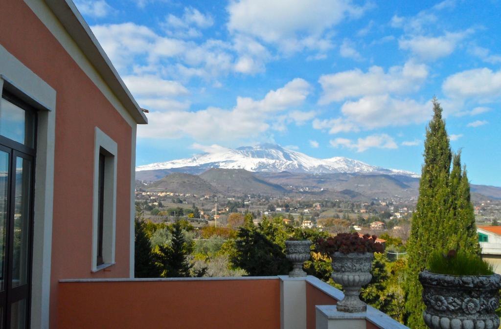 Villa Bonaccorso - Antica E Maestosa Villa Con Piscina Ai Piedi Dell'Etna Viagrande Quarto foto