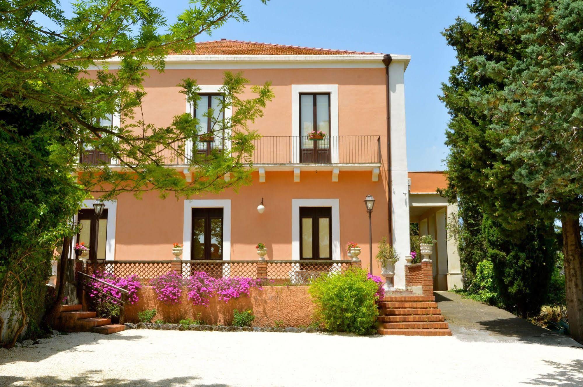 Villa Bonaccorso - Antica E Maestosa Villa Con Piscina Ai Piedi Dell'Etna Viagrande Exterior foto
